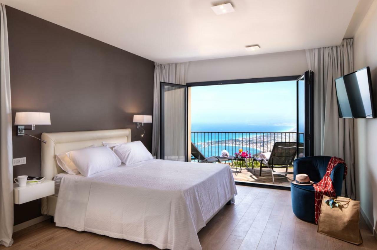 The View Luxury Apartments Taormina Exteriér fotografie